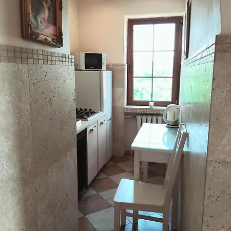 Rumiankowy Airport Hostel Wrocław